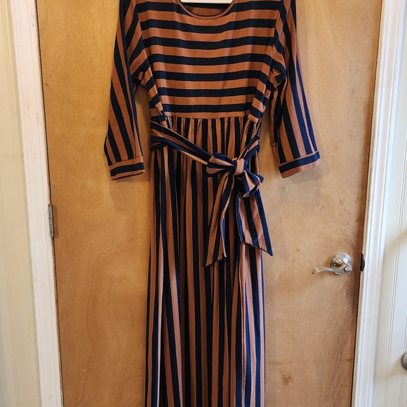 Striped Maxi Dress - Black and Brown - Picture 2 of 6